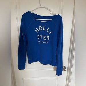 NWOT  Hollister crop sweat top. Size medium can wear in the summer.